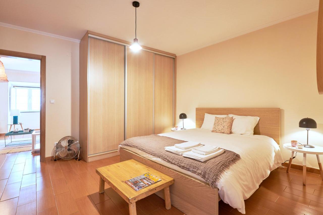 Spacious And Renovated Apartment With Amazing Patio, By Timecooler Lisbon Bagian luar foto