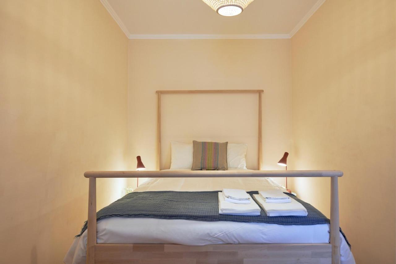 Spacious And Renovated Apartment With Amazing Patio, By Timecooler Lisbon Bagian luar foto
