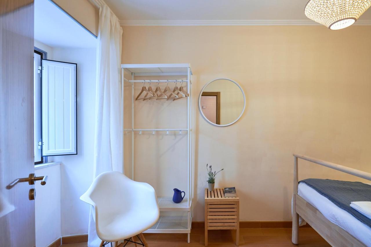 Spacious And Renovated Apartment With Amazing Patio, By Timecooler Lisbon Bagian luar foto