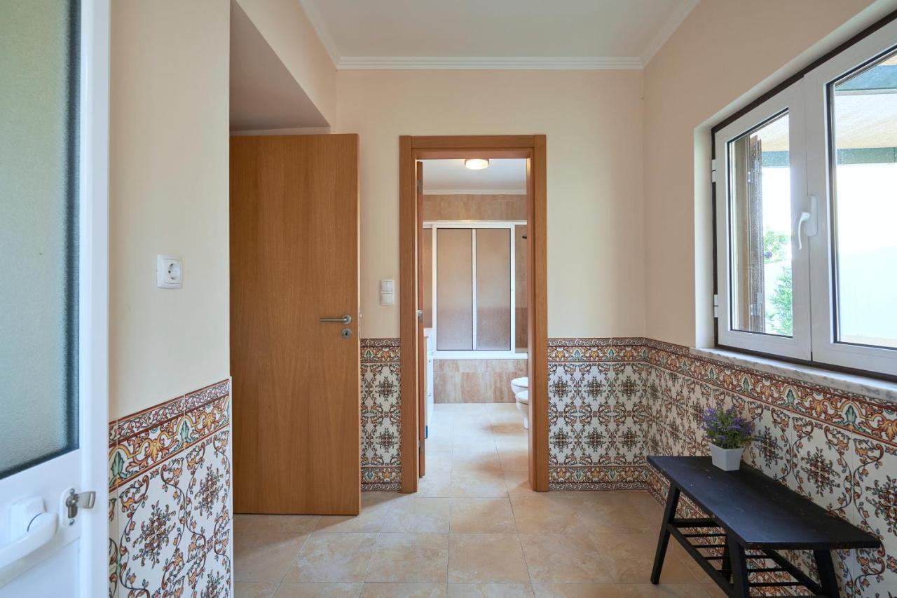 Spacious And Renovated Apartment With Amazing Patio, By Timecooler Lisbon Bagian luar foto
